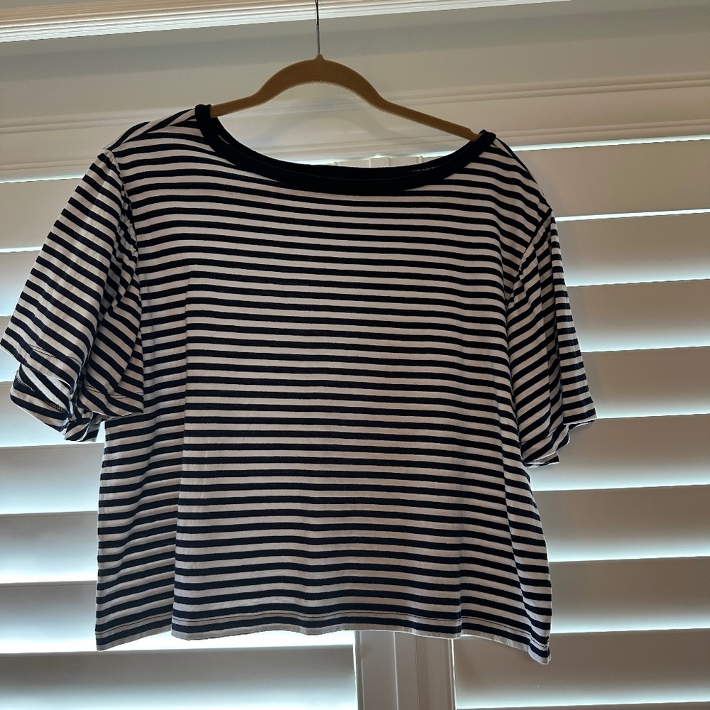 Women’s top navy & white stripe